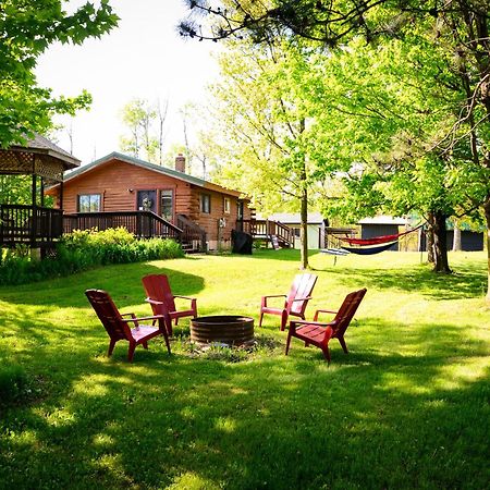 Cozy Cabin With Hottub At Cloverdale Cabins 힝클리 외부 사진