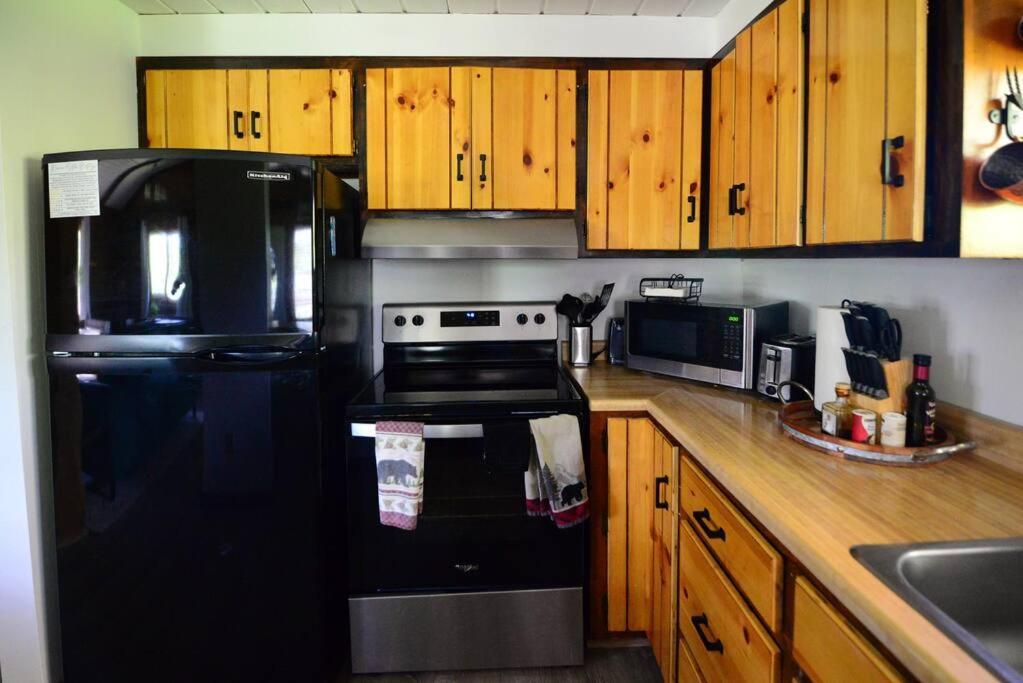 Cozy Cabin With Hottub At Cloverdale Cabins 힝클리 외부 사진